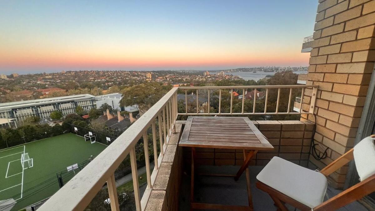 Apartment Cremorne Charm - Relaxed Living With Harbour Views Cre31 *